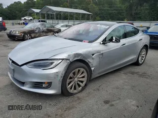 2018 Tesla Model S 75D with VIN 5YJSA1E2XJF254775, listed as a Copart auction lot 59014735 with 81,105 mi miles and Salvage title. Bid and sale history available at DreamBid. Image 1.