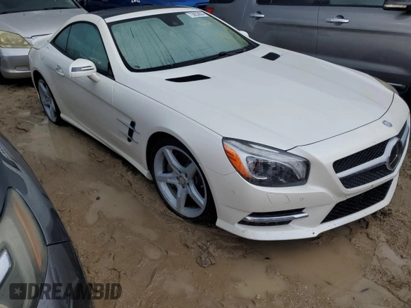 2013 Mercedes-Benz SL-Class SL 550 with VIN WDDJK7DA0DF005511, listed as a Copart auction lot 73653804 with 0 mi miles and Non Repairable. Bid and sale history available at carsss.com. Image 4.