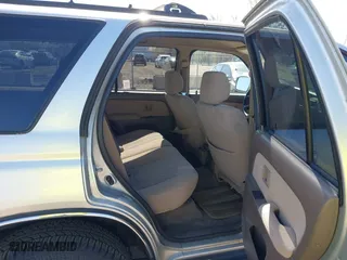 2000 Toyota 4Runner SR5 with VIN JT3HN86R1Y0296588, listed as a IAAI auction lot 42005173 with 177,946 mi miles. Bid and sale history available at carsss.com. Image 8.