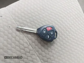 2011 Toyota Camry LE z VIN 4T4BF3EK8BR162507, wystawiony jako IAAI lot #41999186 z przebiegiem 281 657 mil mil oraz . Historia ofert i sprzedaży dostępna na DreamBid. Obrazek 11.