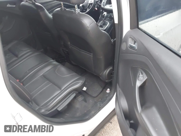 2013 Ford Escape Titanium z VIN 1FMCU9J96DUA59051, wystawiony jako IAAI lot #42628711 z przebiegiem Nie podano mil oraz . Historia ofert i sprzedaży dostępna na DreamBid. Obrazek 8.
