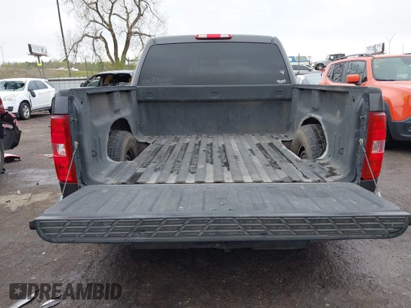 2010 Chevrolet Silverado 1500 LT with VIN 3GCRCSE0XAG224411, listed as a IAAI auction lot 41961505 with 188,055 mi miles and . Bid and sale history available at DreamBid. Image 16.