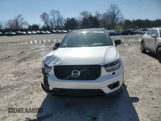 2019 Volvo XC40 R-Design with VIN YV4162UM9K2079488, listed as a Copart auction lot 50567235 with 77,003 mi miles and Salvage title. Bid and sale history available at DreamBid. Image 11.