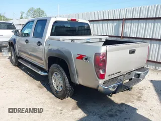 2006 Chevrolet Colorado LT w/2LT with VIN 1GCDT136X68221789, listed as a IAAI auction lot 42041440 with 216,625 mi miles. Bid and sale history available at carsss.com. Image 3.