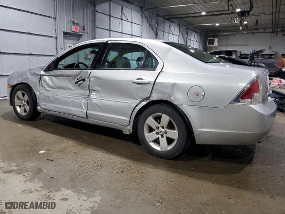 2006 Ford Fusion SE with VIN 3FAFP07156R116149, listed as a Copart auction lot 84173744 with 289,355 mi miles and Salvage Title. Bid and sale history available at carsss.com. Image 2.