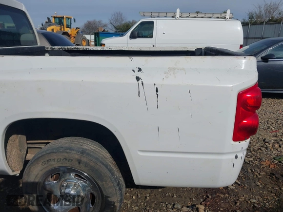 2005 Dodge Dakota ST with VIN 1D7HE22K75S160795, listed as a IAAI auction lot 41569099 with 254,592 mi miles and . Bid and sale history available at DreamBid. Image 12.