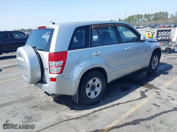 2007 Suzuki Grand Vitara with VIN JS3TE941774203347, listed as a IAAI auction lot 41717520 with 175,743 mi miles. Bid and sale history available at carsss.com. Image 4.