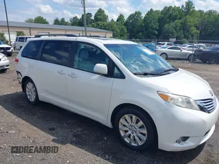 2011 Toyota Sienna XLE AAS with VIN 5TDYK3DC7BS042541, listed as a IAAI auction lot 42709220 with 134,434 mi miles and . Bid and sale history available at DreamBid. Image 1.
