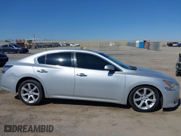 2014 Nissan Maxima S z VIN 1N4AA5APXEC450907, wystawiony jako IAAI lot #41998184 z przebiegiem 186 314 mil mil oraz . Historia ofert i sprzedaży dostępna na DreamBid. Obrazek 13.