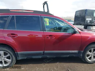 2014 Subaru Outback 2.5i Limited with VIN 4S4BRCLC1E3225695, listed as a IAAI auction lot 41675427 with 173,531 mi miles. Bid and sale history available at carsss.com. Image 13.