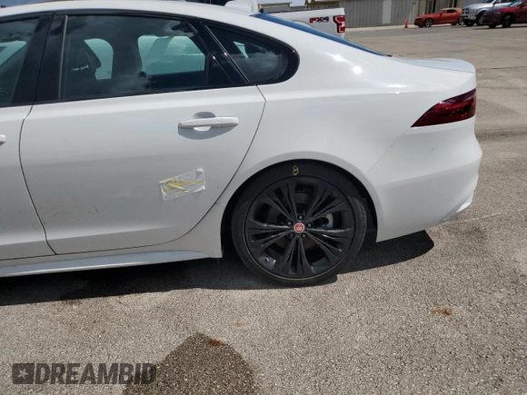 2022 Jaguar XF R-Dynamic SE with VIN SAJBL4GXXNCY91125, listed as a Copart auction lot 73823294 with 0 mi miles and Salvage Title. Bid and sale history available at carsss.com. Image 12.