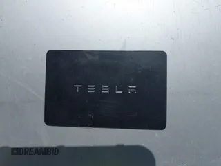 2023 Tesla Model 3 z VIN 5YJ3E1EA6PF566326, wystawiony jako IAAI lot #42687125 z przebiegiem 43 548 mil mil oraz . Historia ofert i sprzedaży dostępna na DreamBid. Obrazek 11.