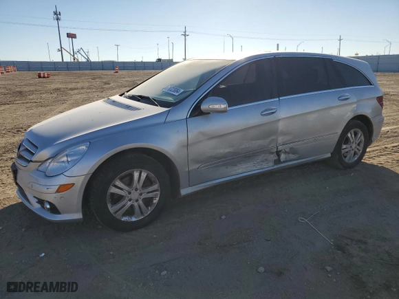 2008 Mercedes-Benz R-Class 3.5L with VIN 4JGCB65E28A073693, listed as a Copart auction lot 76323084 with 188,277 mi miles and Salvage Title. Bid and sale history available at carsss.com. Image 1.