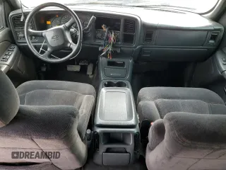 2001 Chevrolet Silverado 1500HD LS with VIN 1GCGK13UX1F149396, listed as a Copart auction lot 51844445 with 121,588 mi miles and Clean Title. Bid and sale history available at DreamBid. Image 8.
