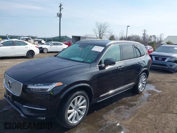 2016 Volvo XC90 T6 Inscription with VIN YV4A22PL5G1023298, listed as a IAAI auction lot 41707152 with 98,365 mi miles. Bid and sale history available at carsss.com. Image 18.
