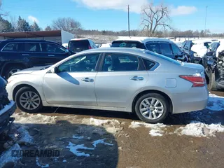 2014 Nissan Altima SL with VIN 1N4AL3AP6EC201258, listed as a IAAI auction lot 41299838 with 204,858 mi miles and . Bid and sale history available at DreamBid. Image 14.