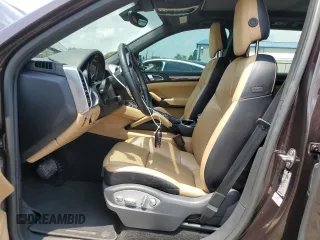 2016 Porsche Cayenne with VIN WP1AA2A24GKA14980, listed as a Copart auction lot 63139115 with 84,671 mi miles and Salvage title. Bid and sale history available at DreamBid. Image 7.