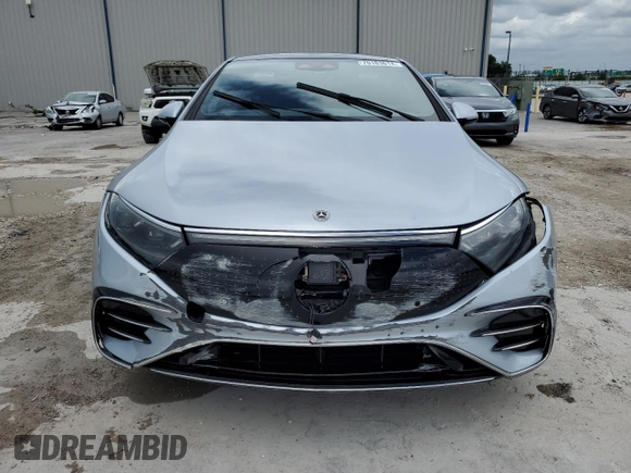 2022 Mercedes-Benz EQS with VIN W1KCG2DB7NA005218, listed as a Copart auction lot 70183614 with 0 mi miles and Salvage Title. Bid and sale history available at carsss.com. Image 5.