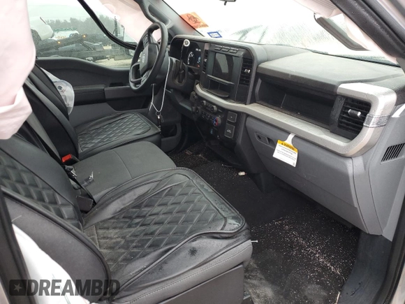 2024 Ford Super Duty F-250 SRW XL with VIN 1FT8W2BA5REC59750, listed as a Copart auction lot 42229235 with 2,724 mi miles and Salvage Title. Bid and sale history available at carsss.com. Image 7.