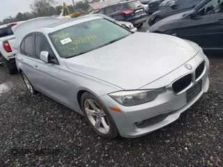2014 BMW 3 Series 320i xDrive с VIN WBA3C3G52ENS67283, выставлен на аукционе IAAI как лот 41980992 с пробегом Не указан миль и . История ставок и продаж доступна на DreamBid. Изображение 1.