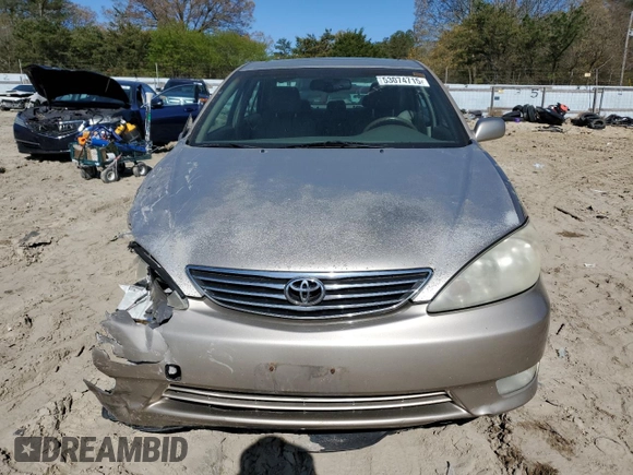 2005 Toyota Camry LE with VIN JTDBF32K750162268, listed as a Copart auction lot 53074715 with 230,037 mi miles and Salvage Title. Bid and sale history available at DreamBid. Image 5.