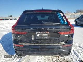 2024 Volvo XC60 Recharge Plug-In Hybrid Plus Dark Theme with VIN YV4H60DL4R1823668, listed as a Copart auction lot 42551755 with 910 mi miles and Salvage Title. Bid and sale history available at carsss.com. Image 6.