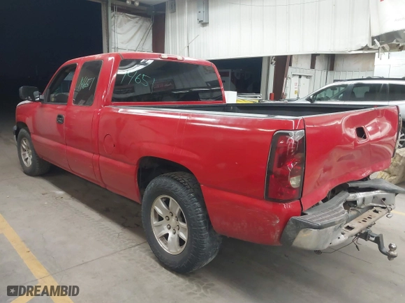 2004 Chevrolet Silverado 1500 Work Truck with VIN 1GCEC19X14Z201765, listed as a IAAI auction lot 41797614 with 300,991 mi miles. Bid and sale history available at carsss.com. Image 3.