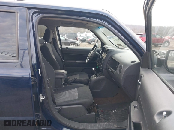 2013 Jeep Patriot Sport with VIN 1C4NJRBB5DD237216, listed as a IAAI auction lot 41628024 with 49,571 mi miles and . Bid and sale history available at carsss.com. Image 5.