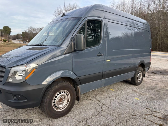 2018 Mercedes-Benz Sprinter Cargo Van Worker with VIN WD3PE7CD8JP637860, listed as a Copart auction lot 45591045 with 104,702 mi miles and Clean Title. Bid and sale history available at carsss.com. Image 2.