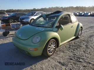 2005 Volkswagen New Beetle Coupe GLS with VIN 3VWCK31C05M415337, listed as a Copart auction lot 76562154 with 113,317 mi miles and Salvage Title. Bid and sale history available at carsss.com. Image 1.