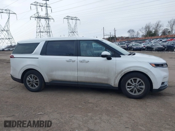 2024 Kia Carnival LX with VIN KNDNB4H34R6328831, listed as a IAAI auction lot 41631238 with 41,733 mi miles. Bid and sale history available at carsss.com. Image 14.