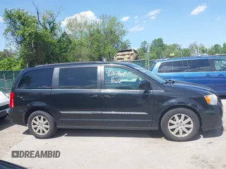 2016 Chrysler Town & Country Touring with VIN 2C4RC1BG2GR291874, listed as a IAAI auction lot 42167607 with 265,316 mi miles. Bid and sale history available at carsss.com. Image 13.