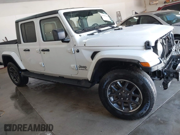 2020 Jeep Gladiator Overland with VIN 1C6HJTFG7LL139896, listed as a IAAI auction lot 41347570 with 98,484 mi miles and . Bid and sale history available at DreamBid. Image 1.
