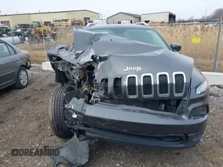 2016 Jeep Cherokee Latitude with VIN 1C4PJMCB2GW228234, listed as a IAAI auction lot 41995470 with 146,517 mi miles and . Bid and sale history available at carsss.com. Image 12.
