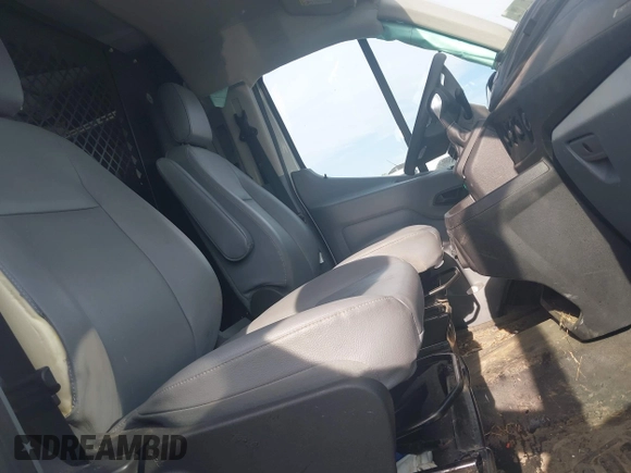 2018 Ford Transit with VIN 1FTYE1YM1JKB29601, listed as a IAAI auction lot 42085587 with 146,846 mi miles and . Bid and sale history available at DreamBid. Image 5.