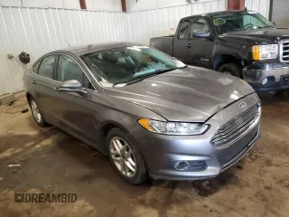 2013 Ford Fusion SE with VIN 3FA6P0HR3DR322426, listed as a Copart auction lot 44532435 with 254,812 mi miles and Salvage title. Bid and sale history available at DreamBid. Image 4.