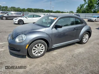 2014 Volkswagen Beetle Entry с VIN 3VWF17AT8EM637938, выставлен на аукционе Copart как лот 59461245 с пробегом 133 883 миль миль и Списание • Salvage title. История ставок и продаж доступна на DreamBid. Изображение 1.