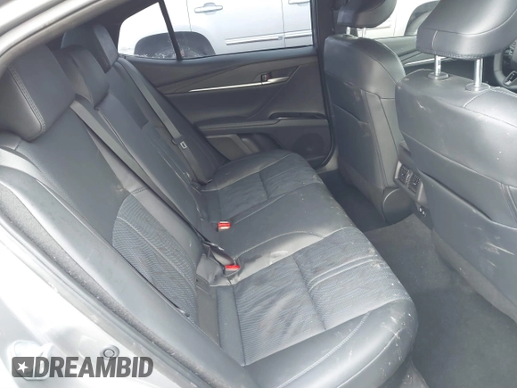2025 Toyota Camry LE z VIN 4T1DAACK5SU554563, wystawiony jako IAAI lot #41788016 z przebiegiem 4 023 mil mil oraz . Historia ofert i sprzedaży dostępna na DreamBid. Obrazek 8.