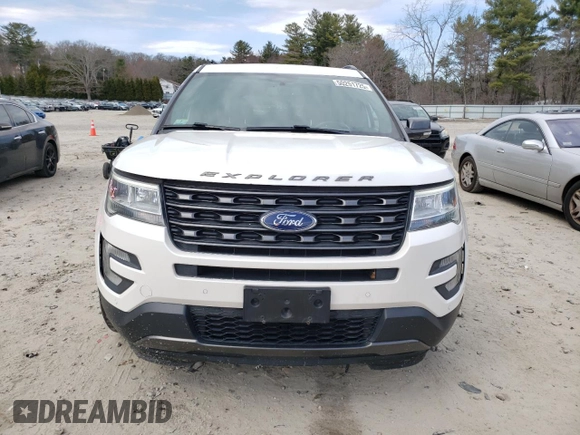 2017 Ford Explorer XLT with VIN 1FM5K8D80HGD47597, listed as a Copart auction lot 50251725 with 132,676 mi miles and Salvage Title. Bid and sale history available at DreamBid. Image 5.