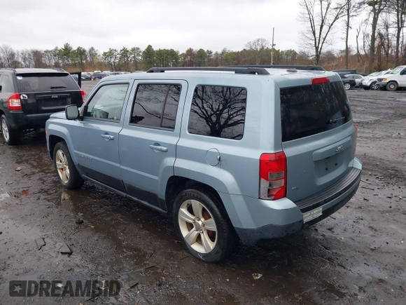 2013 Jeep Patriot Latitude with VIN 1C4NJPFB7DD251536, listed as a IAAI auction lot 41985457 with 165,875 mi miles. Bid and sale history available at carsss.com. Image 3.
