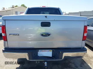 2005 Ford F-150 XLT z VIN 1FTPW12525KC85839, wystawiony jako IAAI lot #42344165 z przebiegiem 133 772 mil mil oraz . Historia ofert i sprzedaży dostępna na DreamBid. Obrazek 16.