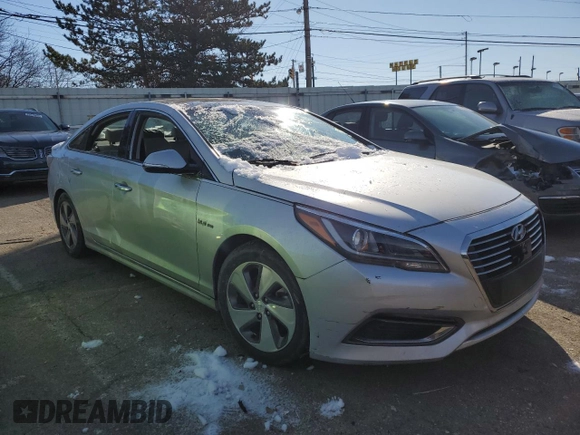 2017 Hyundai Sonata Hybrid Limited with VIN KMHE34L12HA050795, listed as a Copart auction lot 38795093 with 0 mi miles. Bid and sale history available at carsss.com. Image 4.