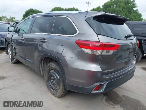 2018 Toyota Highlander Limited with VIN 5TDYZRFH5JS276425, listed as a IAAI auction lot 42070369 with 129,215 mi miles and . Bid and sale history available at DreamBid. Image 3.