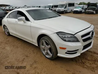 2014 Mercedes-Benz CLS 550 with VIN WDDLJ7DB5EA096052, listed as a Copart auction lot 53085535 with 140,000 mi miles and Salvage title. Bid and sale history available at DreamBid. Image 4.