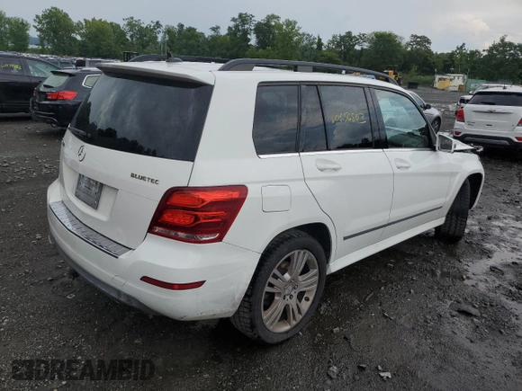 2015 Mercedes-Benz GLK 250 with VIN WDCGG0EB5FG406130, listed as a Copart auction lot 60656803 with 227,265 mi miles and . Bid and sale history available at DreamBid. Image 3.