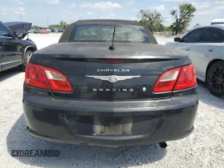 2010 Chrysler Sebring Touring z VIN 1C3BC5ED9AN153512, wystawiony jako Copart lot #54337055 z przebiegiem 134 560 mil mil oraz Szkody całkowita. Historia ofert i sprzedaży dostępna na DreamBid. Obrazek 6.