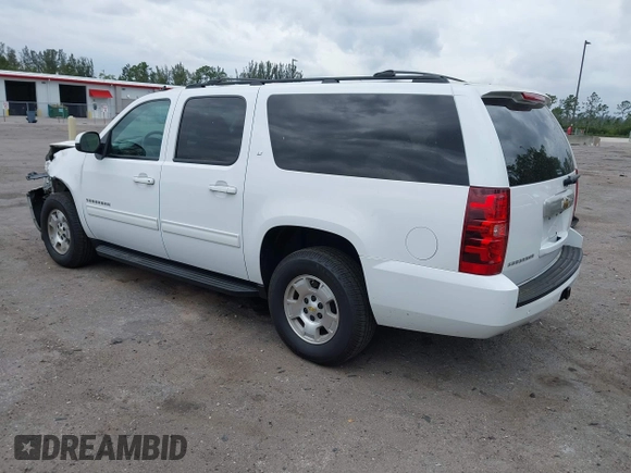 2014 Chevrolet Suburban LT with VIN 1GNSCJE06ER231476, listed as a IAAI auction lot 41768616 with 88,581 mi miles. Bid and sale history available at carsss.com. Image 3.