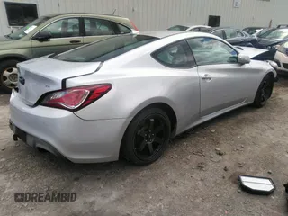 2015 Hyundai Genesis Coupe 3.8L Base с VIN KMHHU6KJ2FU123277, выставлен на аукционе IAAI как лот 34491243 с пробегом 84 977 миль миль и . История ставок и продаж доступна на DreamBid. Изображение 4.
