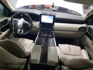 2018 Lincoln Navigator Reserve with VIN 5LMJJ3LT4JEL05314, listed as a Copart auction lot 47686825 with 70,679 mi miles and Salvage title. Bid and sale history available at DreamBid. Image 8.