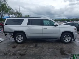 2016 Chevrolet Suburban LT z VIN 1GNSCHKCXGR111027, wystawiony jako IAAI lot #42399887 z przebiegiem 133 970 mil mil oraz . Historia ofert i sprzedaży dostępna na DreamBid. Obrazek 14.